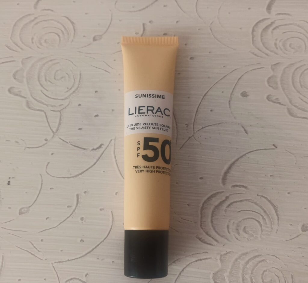 LIERAC
SUNISSIME THE VELVETY SUN FLUID SPF50+